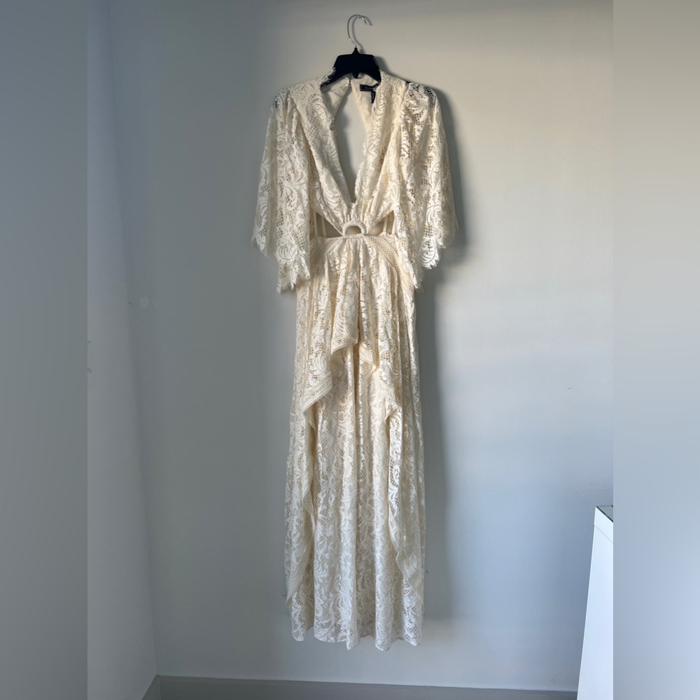Bcbg lace cut-out flutter sleeve dress with tags Sz 4 BRAND NEW